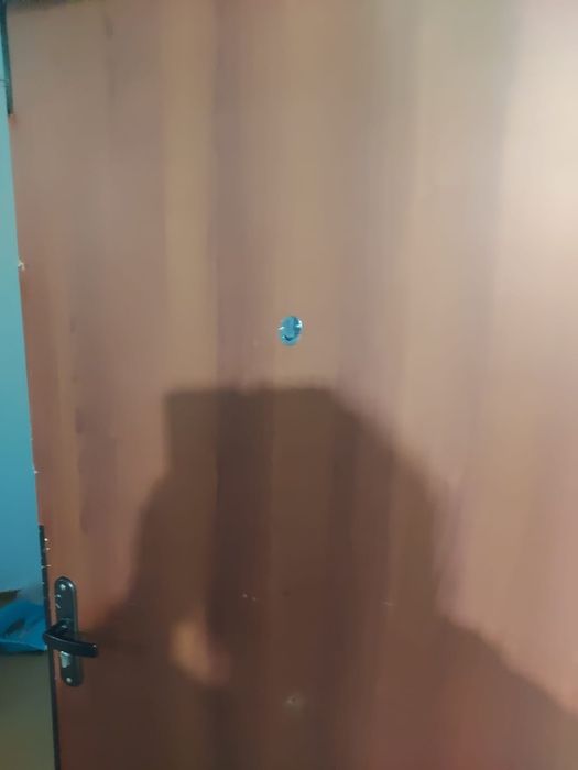 Продам входной дверь