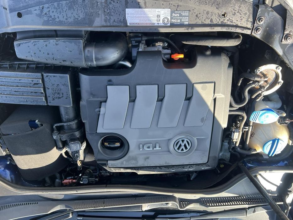 VW Golf 6 1.6 105 кс.код на мотора CAY