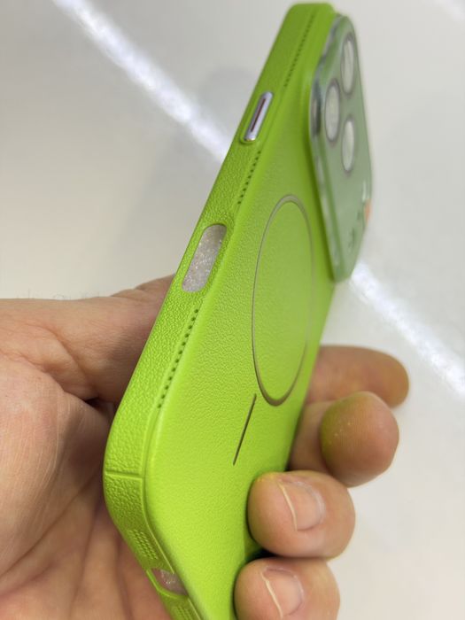 Калъф за iPhone 17 pro, нов.