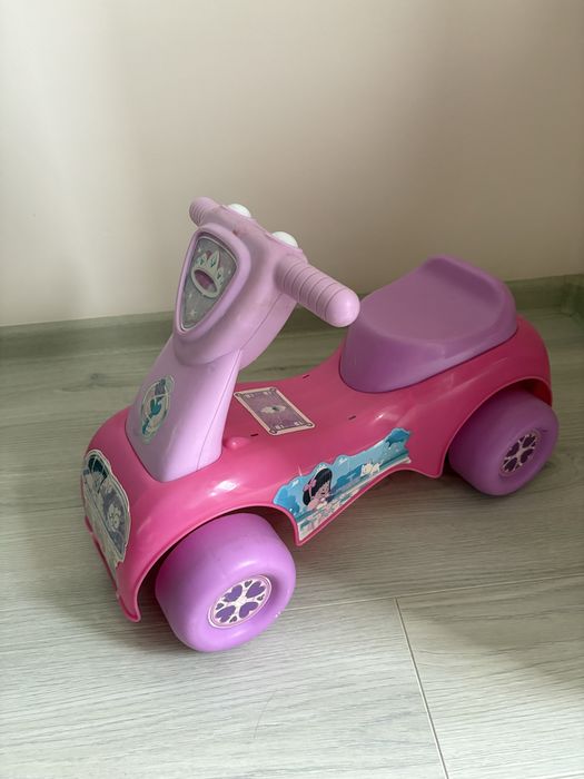 Машинка для детей до 3 лет