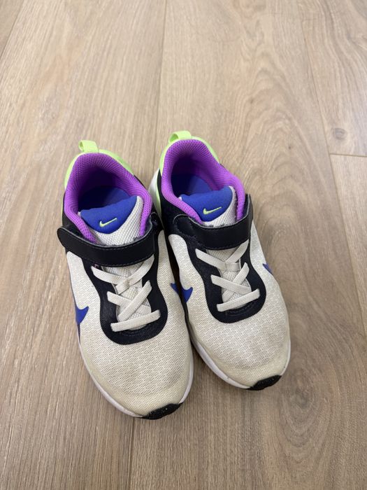 Кроссовки для девочки 28 размер nike