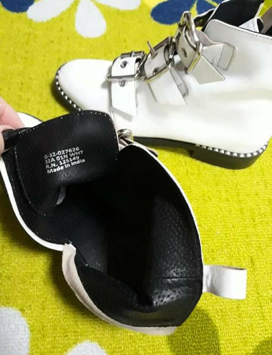 Ghete / botine albe Topshop 38, piele fină, noi