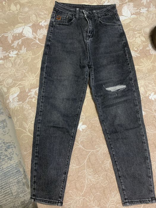 Продам джинсы клеш и топик