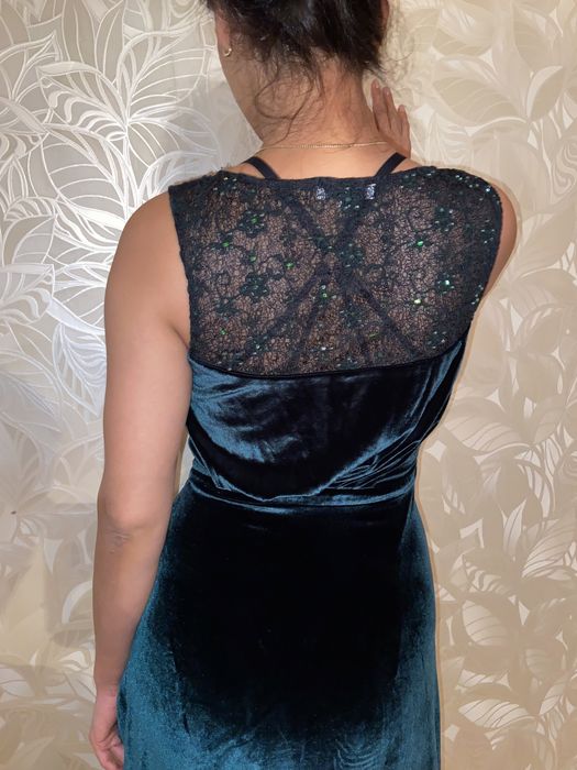 Платье вечернее