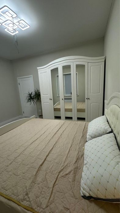 Продам кровать с матрасом