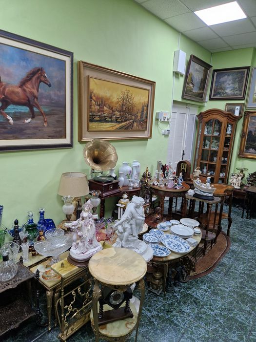 Рядка антикварна колекционерска немска порцеланова фигура Sitzendorf