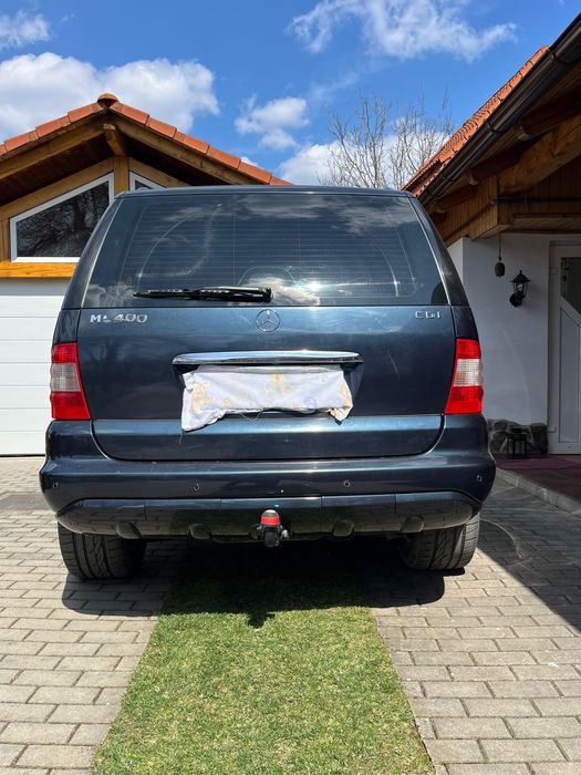 Mercedes Benz ML400