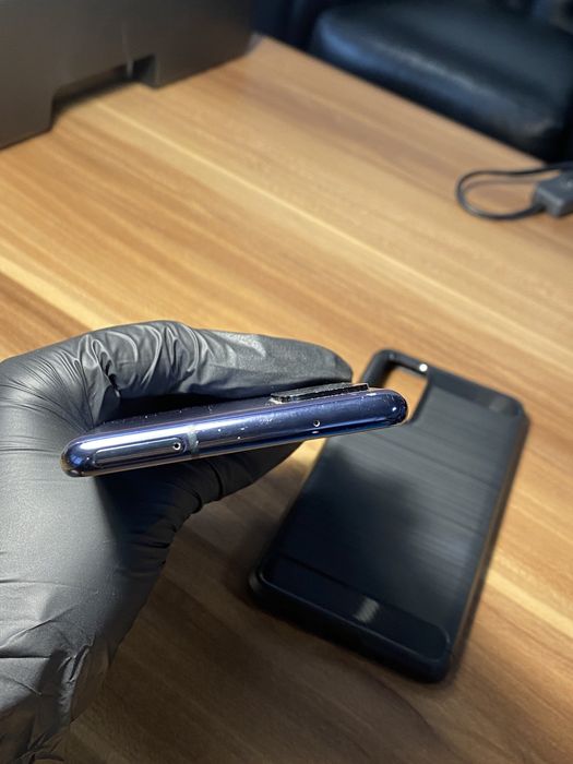 Samsung Galaxy s20 FE• 128 GB • Cloud Navy