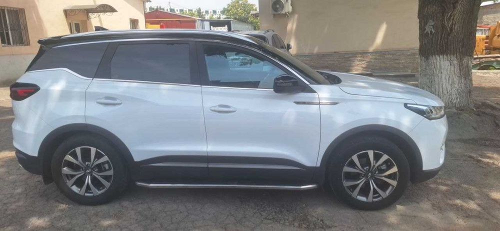 Chery Tiggo 7 Pro, 2023, Комплектация Luxury без люка (Стильный комбо-