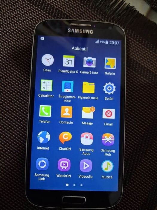 Vând samsung s4 black