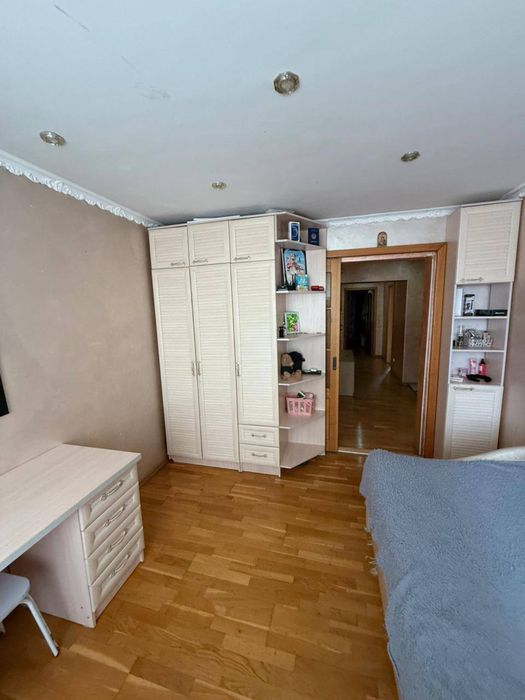 Продам 3 комнатную квартиру