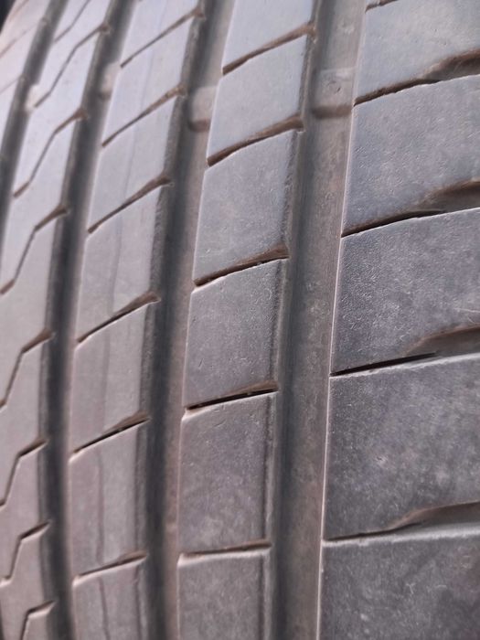 225/60 R17 Firestone