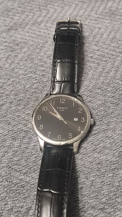 Продам часы Тиссот 1853