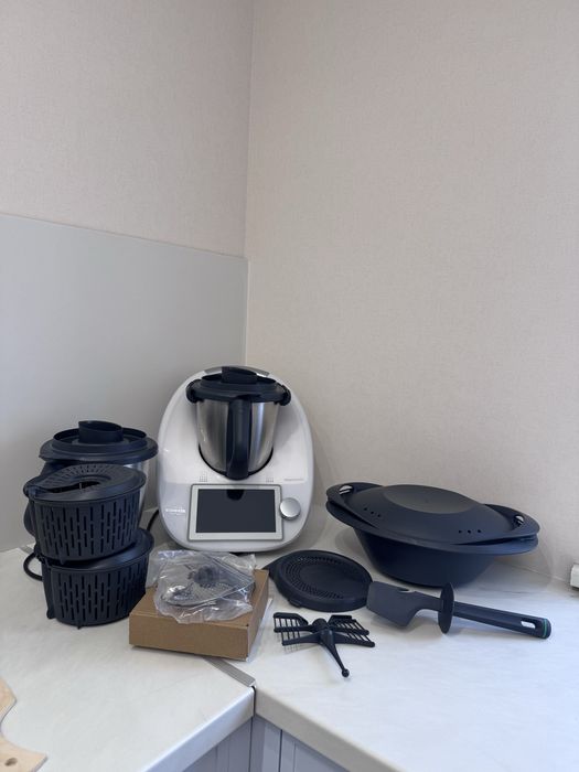 Продам thermomix tm6 полная комплектация