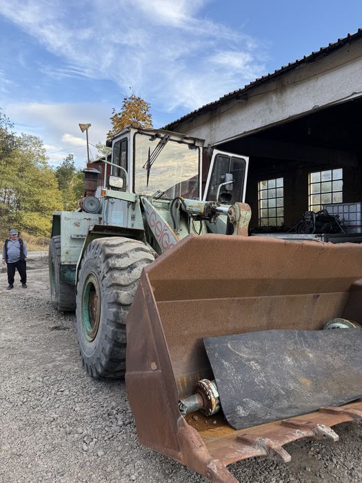Vand sau dezmembrez vola liebherr l541