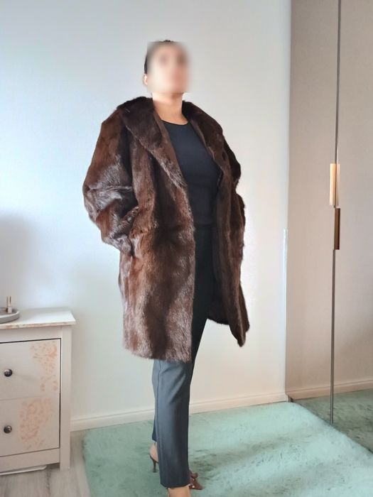 Haina de dama din blana naturala