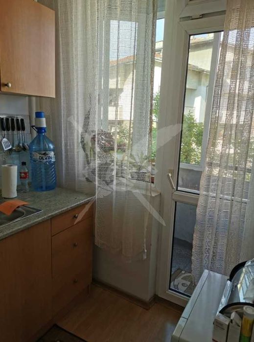 Продава се Тристаен апартамент в Айтос - 101 кв.м за 996 €/кв.м - Снимка #2