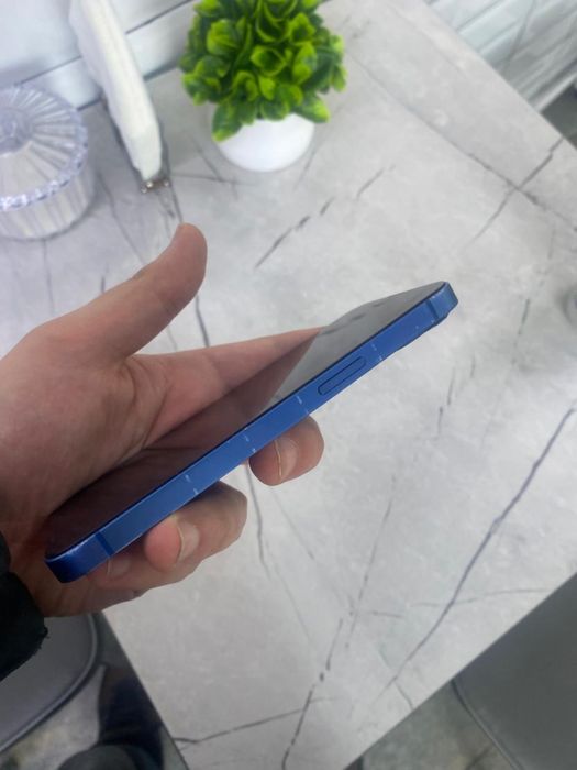 IPhone 13 83акб Экран меняный