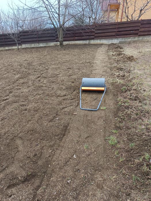 Săpat cu motocultorul amenajez grădini semăn gazon sosesc cu motocosit