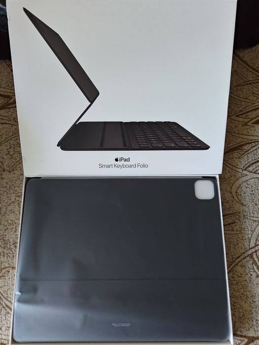 Apple Smart Keyboard Folio
