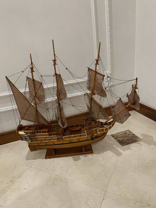 Продаю модель корабля