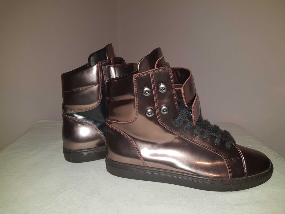 Brunello Cucinelli оригинални дамски кожени кецове металик 38