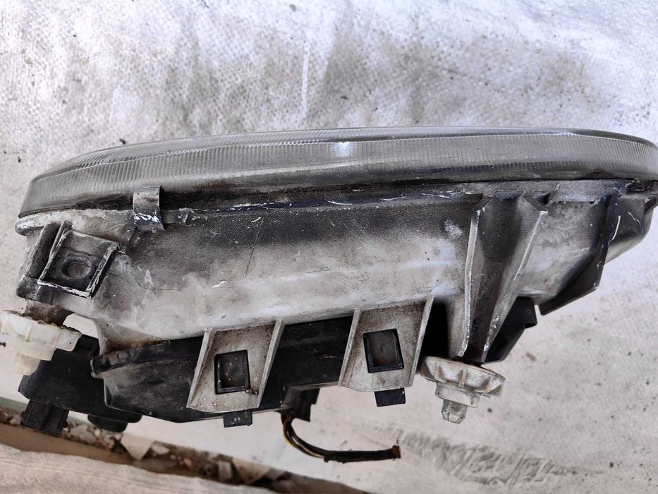 Оригинален   фар   Vw Golf 3