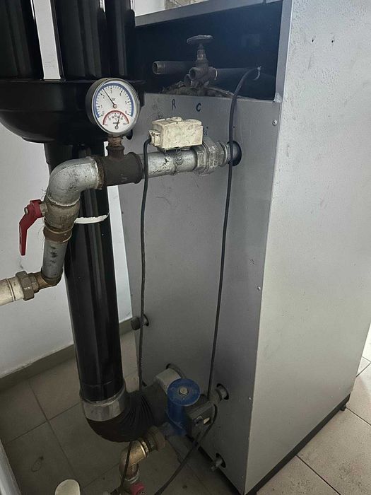 De vanzare centrala pe combustibil lichid 30KW cu injector
