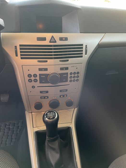 OPEL Astra 2010 — imagine 5