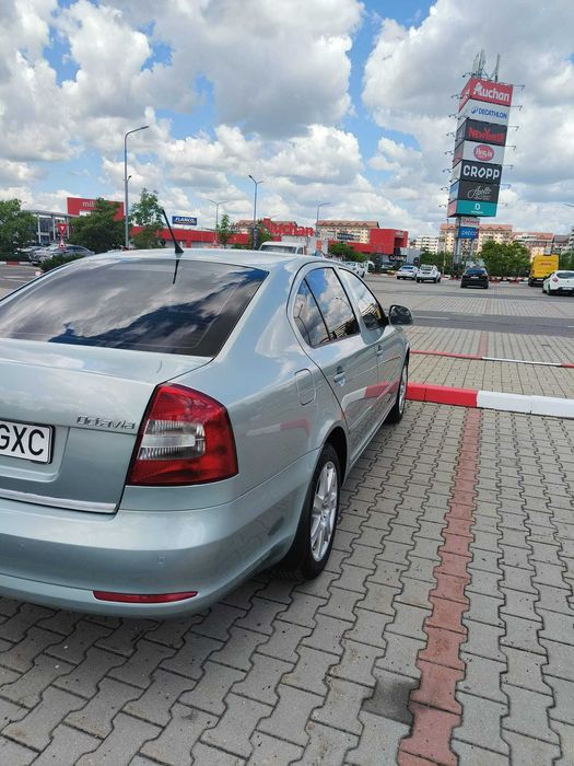 SKODA Octavia 2012 — imagine 16