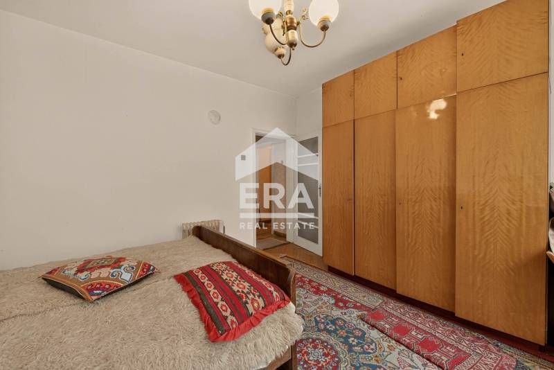 Продава се Четиристаен апартамент в Варна, Гръцка махала - 105 кв.м за 2562 €/кв.м - Снимка #5