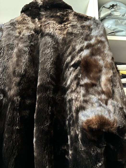 Haina din blana naturala de Nurca/Vizon, stare foarte buna