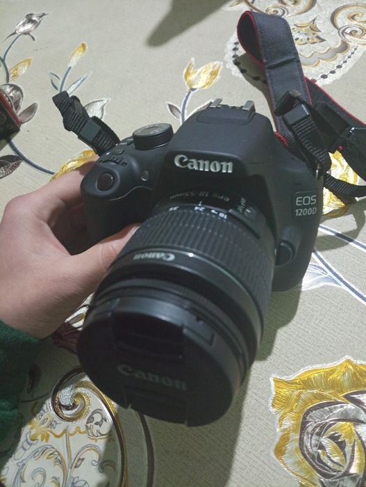 Canon EOS 1200D fotoapparat