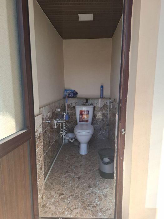 Ховли уй сотилади срочна