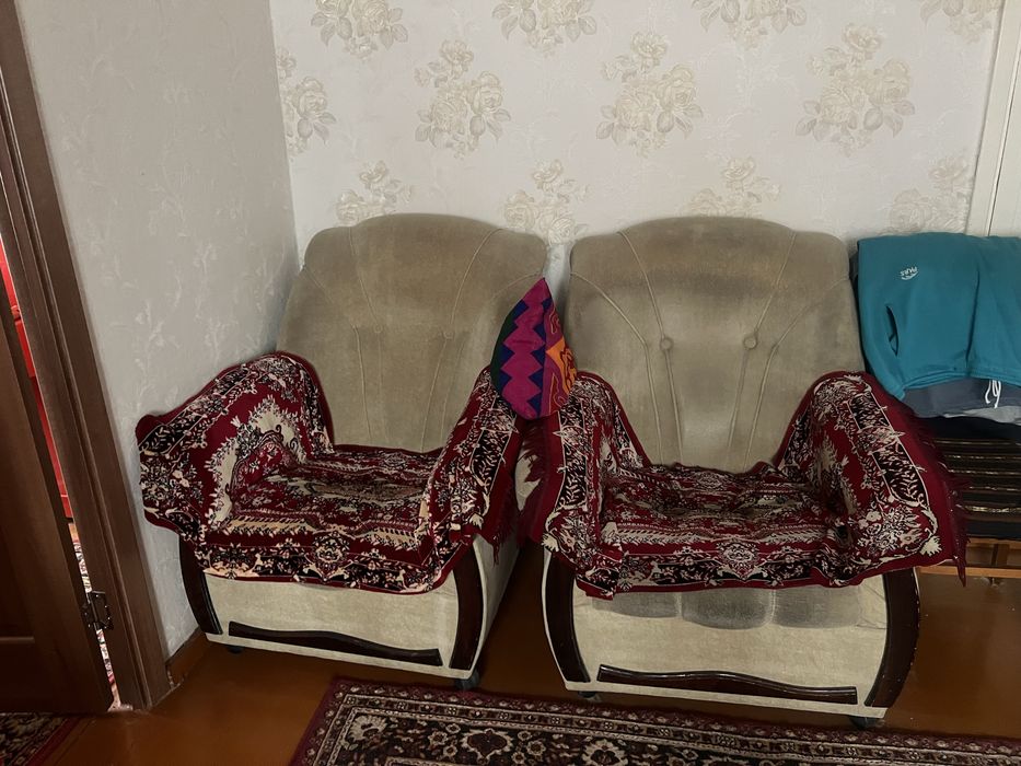 Бесплатно диван и кресла. Самовывоз