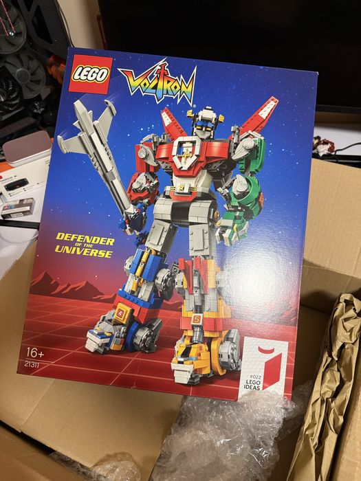 Lego Voltron 21311 ЧИСТО НОВ НЕРАЗОПАКОВАН!!!