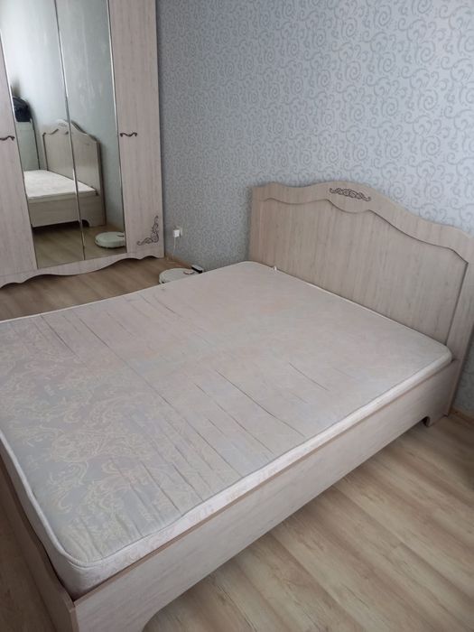 Кровать двухспальная
