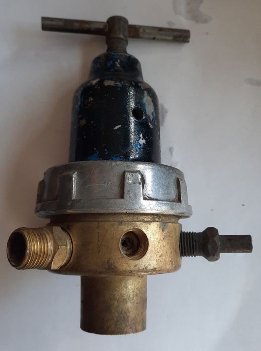 Швейные машинки.