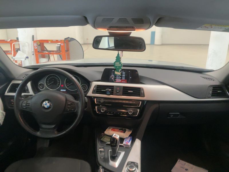 BMW 3er 318d Advantage 2017