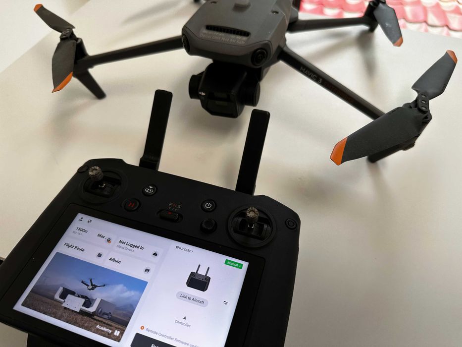 DJI Mavic 3 Enterprise (Mavic 3E) – Dronă Profesională pentru Topografie și Inspecții | Second Hand | Factură + TVA