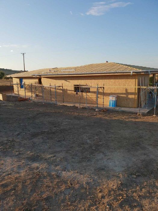 Casa Modulara, Garaje Auto si Containere stil birou din structura metalica si panou sandwich termoizolant