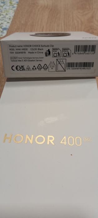 Телефон HONOR 400