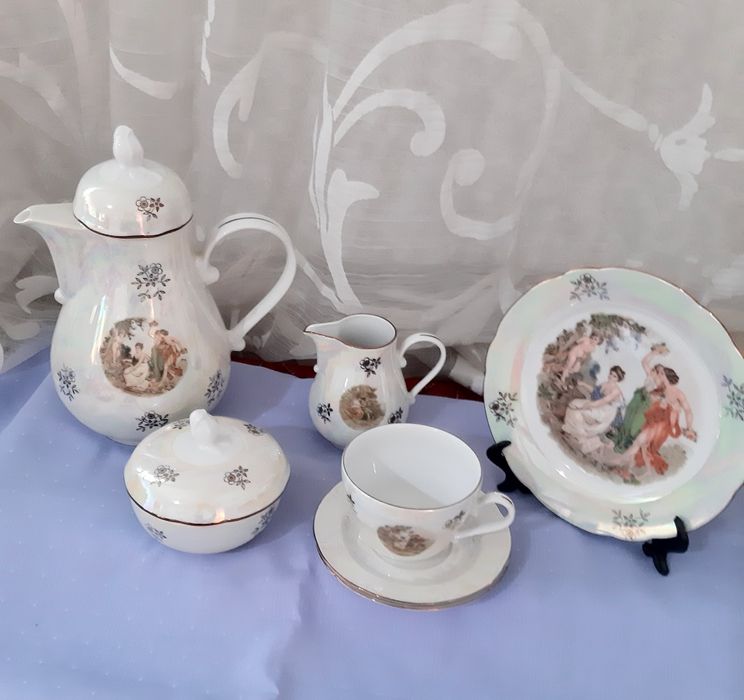 Продам сервиз ''МАДОННА"