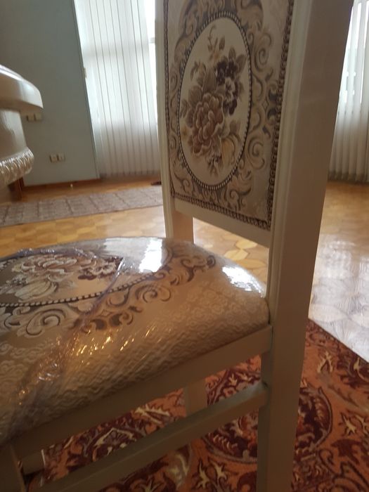 Стул сотилади холати урта