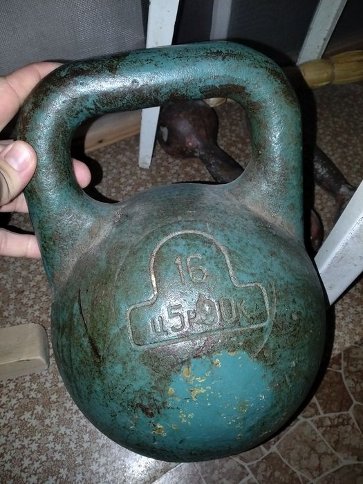 Продам Гирю 16 кг