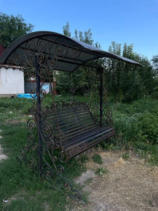 Качеля скамейка сад