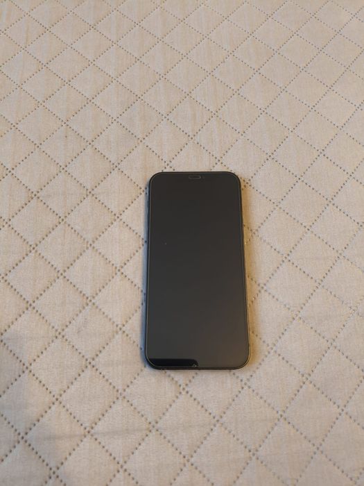 iPhone 12 64GB – Black