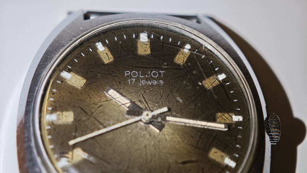 Продавам два механични часовника ORIENT и POLJOT