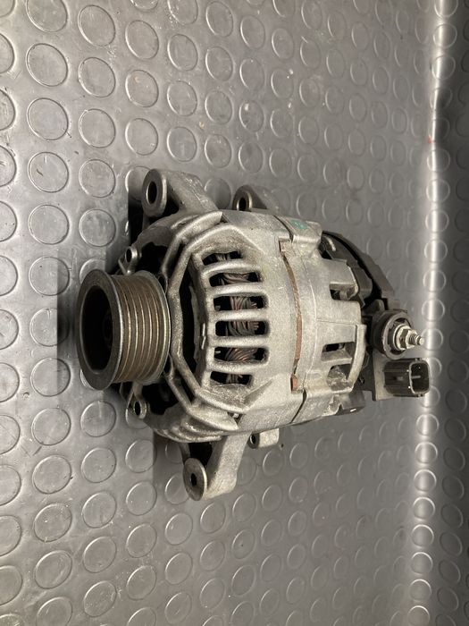 Генератор /Динамо за Тойота Ярис 1.3vvti 87кс 06-08г