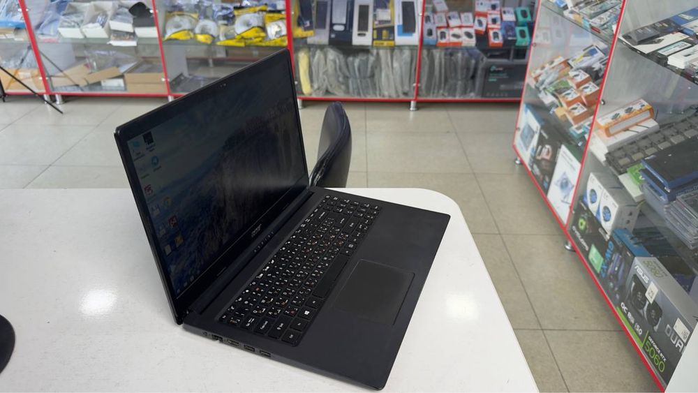 Acer office Noutbuk seleron N4020 DDR4 4/500 hdd holati yaxshi